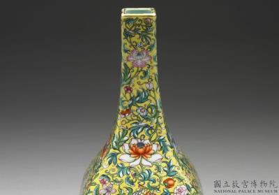 图片[2]-Square vase with Western flower on a yellow ground in yangcai painted enamels, Qianlong reign (1736-1795), Qing dynasty-China Archive